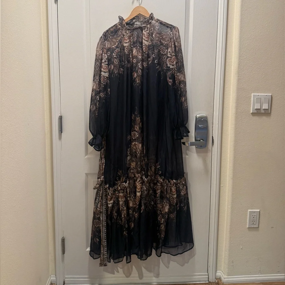 Nancy Yang Navy Floral Print Sheer Maxi Dress Ruffle Neck Size L NWT - Picture 8 of 8